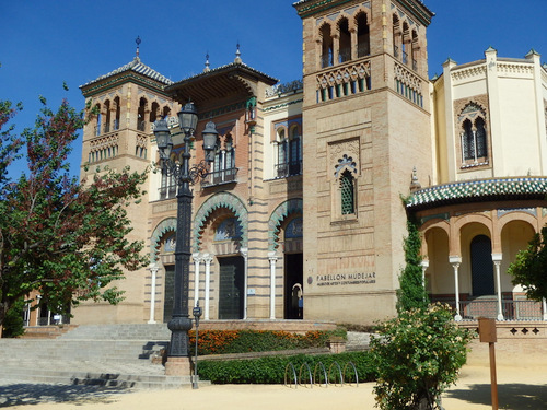 Pabelon Mudejar, Museo de Artes y Costumbres Populares.